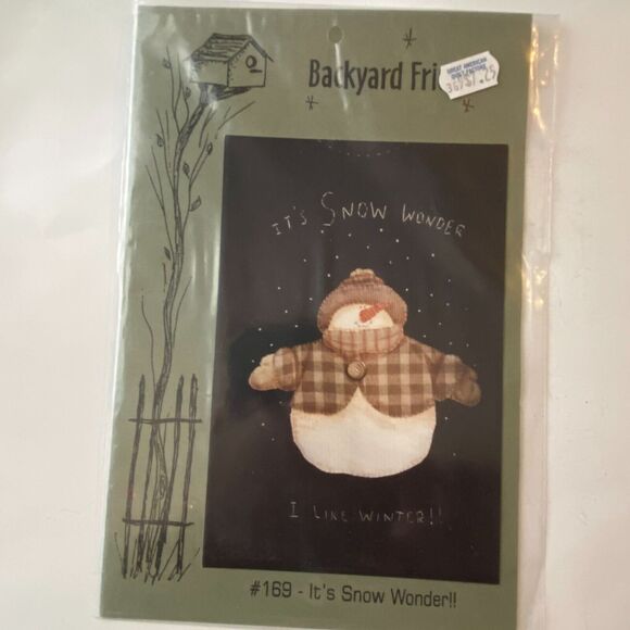 Backyard Friends 169 Pattern Its Snow Wonderful Sweatshirt Patchwork Unique Cozy - Picture 2 of 5